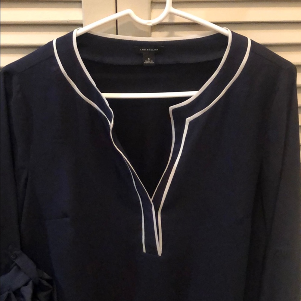 Ann Taylor longsleeve shirt with white piping